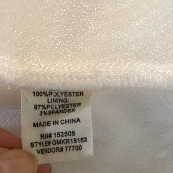 Gimmicks BKE White Chiffon Embroidered Open Shoulder Tie Back Top L 103N - Picture 7 of 9